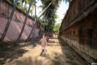 23a.Shiva shrine outer praharam
