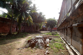 23e.Shiva shrine outer praharam