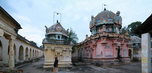 19c. Vada Kailayam and Sri Shiva shrines