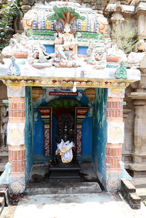 In koshtam - Sri Dakshinamoorthy