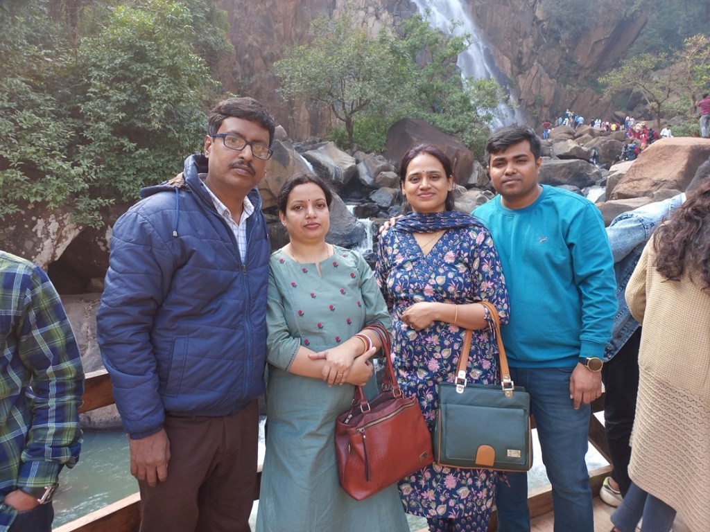 Our team at Lodh Fall 